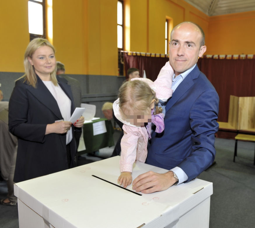 Żony polityków szturmują twoją gminę