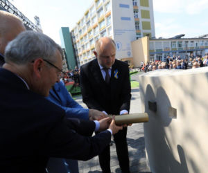 Zakończenie budowy Wojewódzkiego Szpitala Zespolonego na Bielanach. Zdjęcia z uroczystości w Toruniu