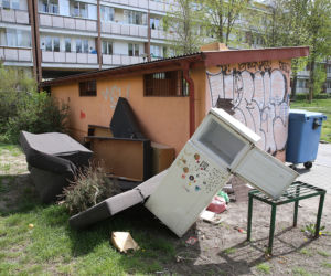 Śmieci zalewają Warszawę