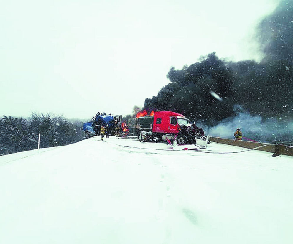 Płonęli na oblodzonej autostradzie 