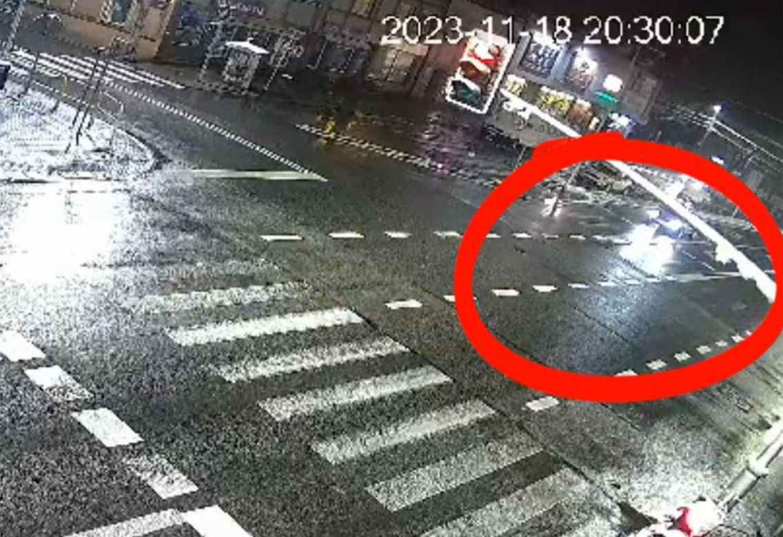 Zmiótł pieszego na pasach w Garwolinie. Obaj mieli zielone! 