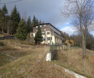 Porzucony dom wczasowy w Karpaczu
