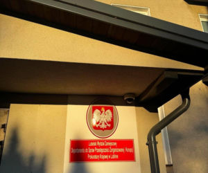 Podejrzany o zabójstwo 44-letniego Rosjanina już w lubelskiej prokuraturze. Wkrótce ma usłyszeć zarzuty