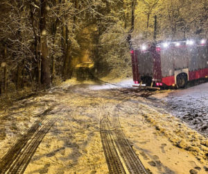 Podkarpacie pod śniegiem. Tysiące domów bez prądu, drogi sparaliżowane. Sprawdź, co dzieje się w regionie!