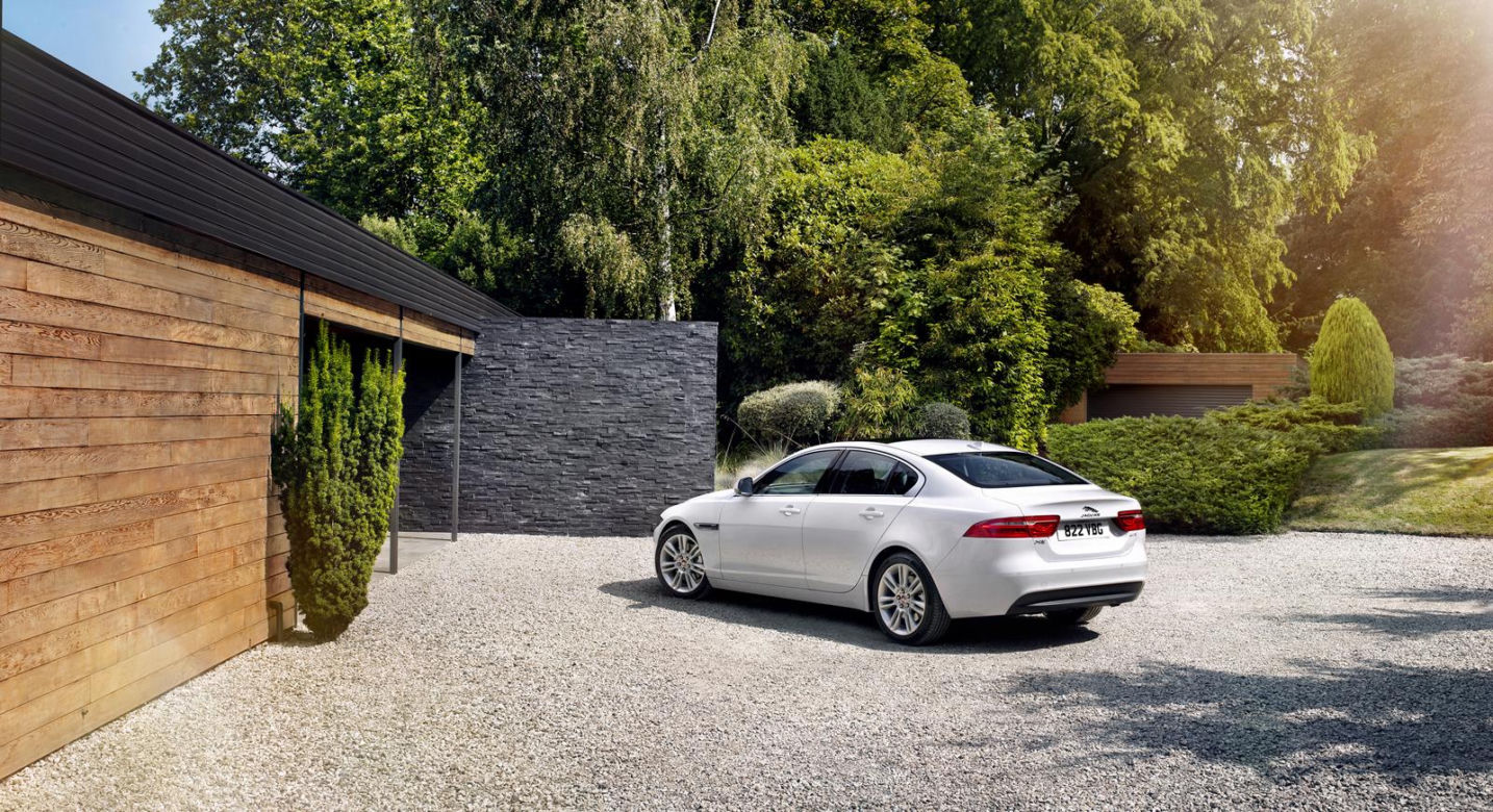 Jaguar XE 2015