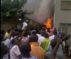NIGERIA: KATASTROFA SAMOLOTU pasażerskiego. Samolot rozbił się o budynek 