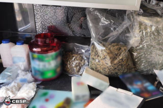 AK-47, pistolet Glock, tysiące tabletek, a to nie wszystko. Spektakularna akcja CBŚP w Krakowie