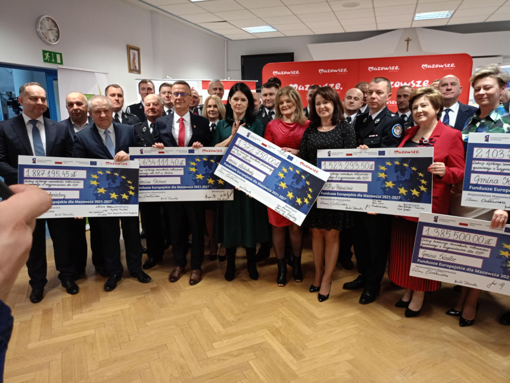 Dzięki wsparciu z Unii Europejskiej, w całym subregionie siedleckim za 48 mln zł zakupione zostaną 32 nowe wozy strażackie