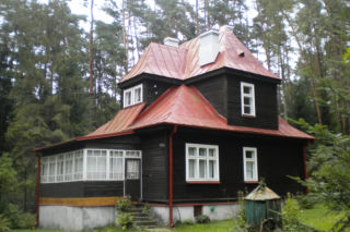 Mała świętokrzyska wieś, wielka historia. Bywali tu Jan Kiepura i Jadwiga Smosarska 