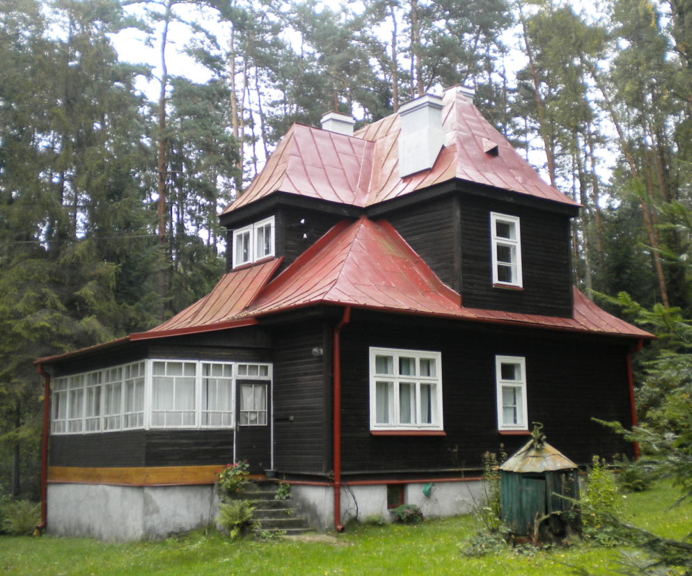 Mała świętokrzyska wieś, wielka historia. Bywali tu Jan Kiepura i Jadwiga Smosarska 