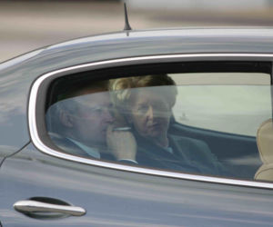 Była pierwszą kobietą na stanowisku premiera III RP. Już po roku złożyła dymisję