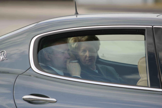 Była pierwszą kobietą na stanowisku premiera III RP. Już po roku złożyła dymisję