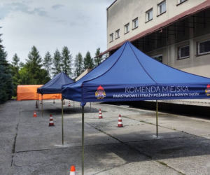 Koronawirus. W Nowym Sączu działa punkt poboru wymazów. Ruszyły badania przesiewowe