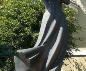 To najpiękniejsze miasteczko w woj. łódzkim. Zachwyca zabytkowymi mieszczańskimi domami