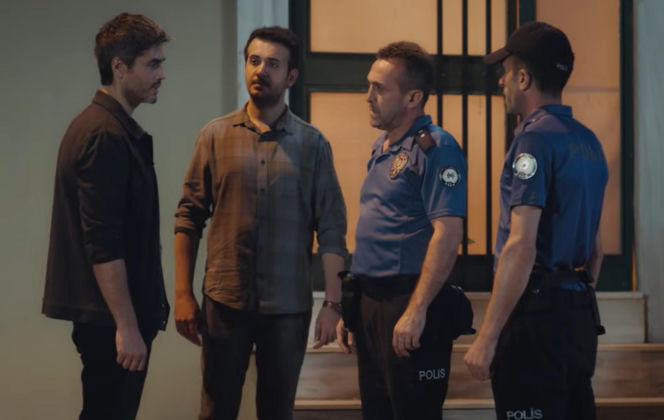 Dziedzictwo, odcinek 890: Trucizna więzi Nanę i Nazli, a Ayse i Ferit starają się o dobre relacje - wszystko dla Dogi