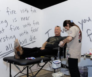 James Hetfield zaprezentował nową fryzurę! Muzyk tak szykuje się do rezydencji Metalliki w Sphere?