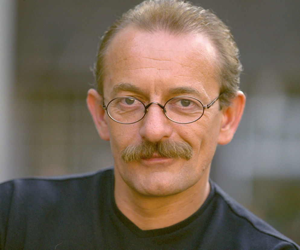 Marcin Daniec z włosami