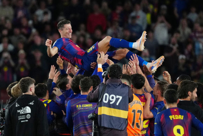 Robert Lewandowski po pożegnalnym meczu na stadionie Barcelony