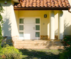 Drzwi zewnętrzne: na co zwracać uwagę przy wyborze drzwi wejściowych