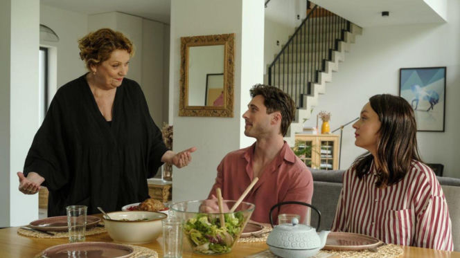 Barwy szczęścia odc. 3275. Natalia (Maria Dejmek), Cezary Rawicz (Marcel Opaliński), Józefina Rawiczowa (Elżbieta Jarosik)