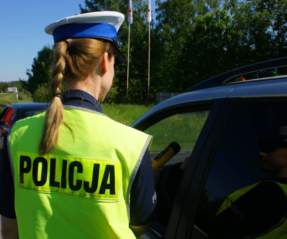 Zmiany w drogówce? Policjanci nie powiedzą już do kierowcy Panie Andrzeju tylko Proszę pana [AUDIO]