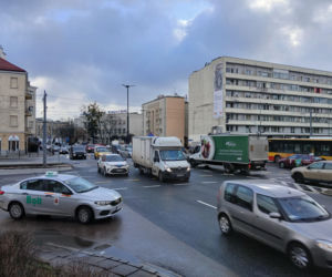 Skrzyżowanie ulic Grójeckiej, Wawelskiej i Kopińskiej w Warszawie