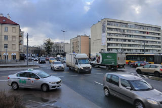 Skrzyżowanie ulic Grójeckiej, Wawelskiej i Kopińskiej w Warszawie