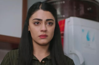 Panna młoda, odcinek 27: Beyza posuwa się do podstępu, symulując upadek i kontuzję nogi