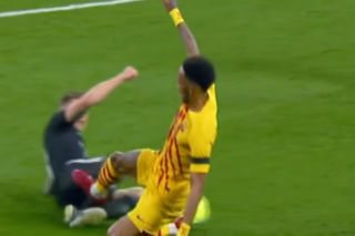 Gigantyczne kontrowersje w El Clasico. Poprowadził Barcelonę do zwycięstwa, a powinien wylecieć z boiska