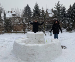 We Wrocławiu powstał domek igloo. Przypomina uroczego kota!