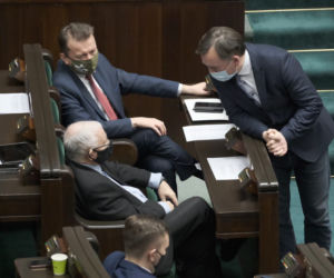 Ziobro nie opuści Kaczyńskiego