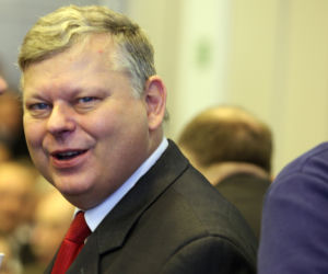 2200 zł na służbowe mieszkanie, choć mieszkaja pod w-wą.