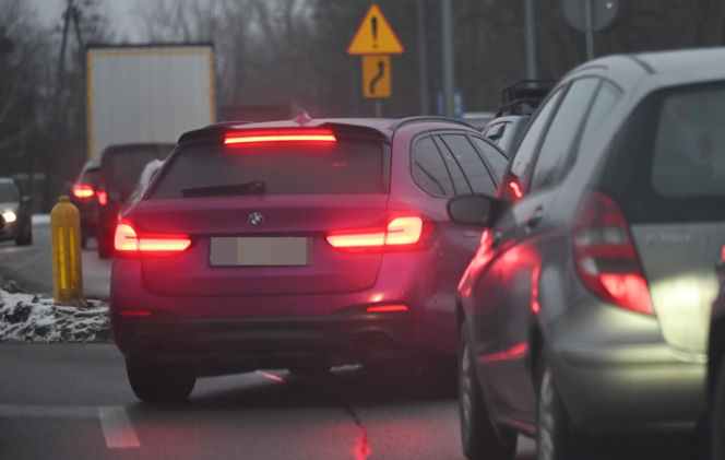 SKOLIM robi masę, ja fast food i kiełbasę