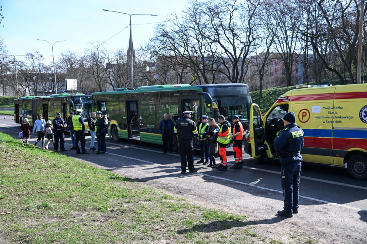 Zderzenie autobusów 