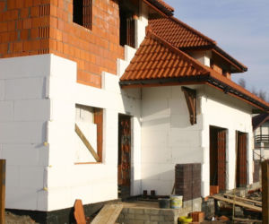 Mostki cieplne, wilgotne ściany i grzyb