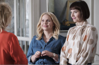 Przyjaciółki 11 sezon odc. 134. Anka (Magdalena Stużyńska), Maria (Ewa Kasprzyk), Wika (Roma Gąsiorowska)