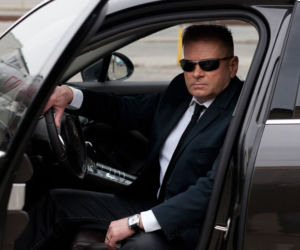 Detektyw Krzysztof Rutkowski w Porsche Panamera 4S
