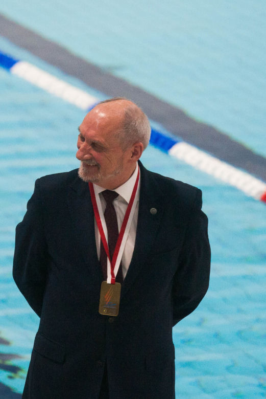 Antoni Macierewicz na studniówce