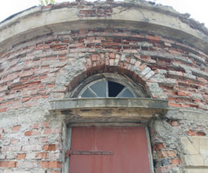 Zabytkowa rotunda na terenie szpitala MSWiA w Warszawie