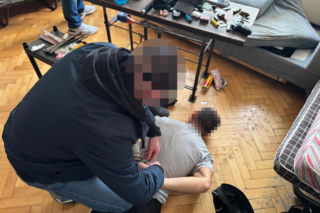 „Celowałem w gołębie”. Szokujące tłumaczenie 43-latka, który ostrzelał szkołę w Warszawie