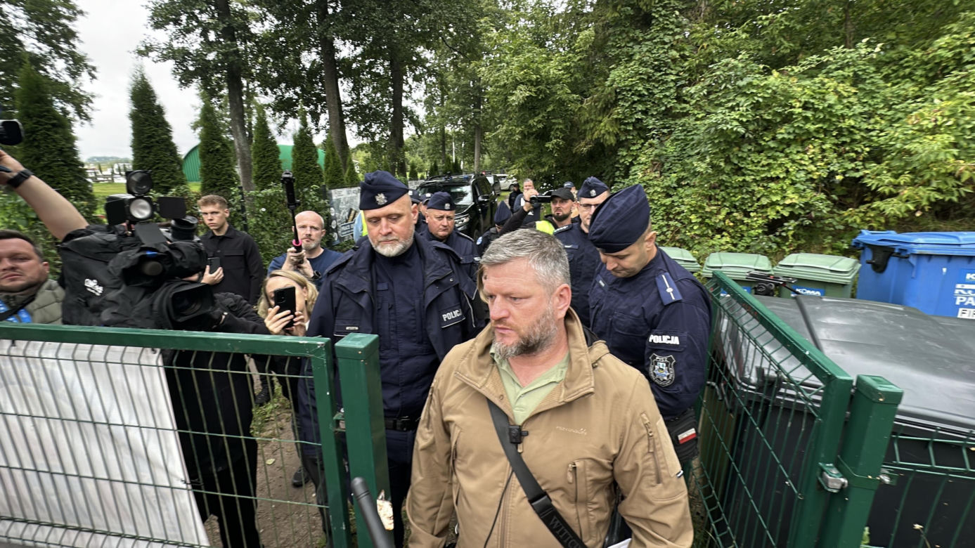 Komornik wszedł do bazy ratowników. Przez 48 lat ratowali ludzi. Sprzęt zabrali w ostatniej chwili