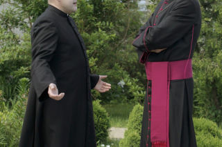 Zborowski i Żak żartują w temacie Rancza. Serialowi biskupi rozbawili fanów