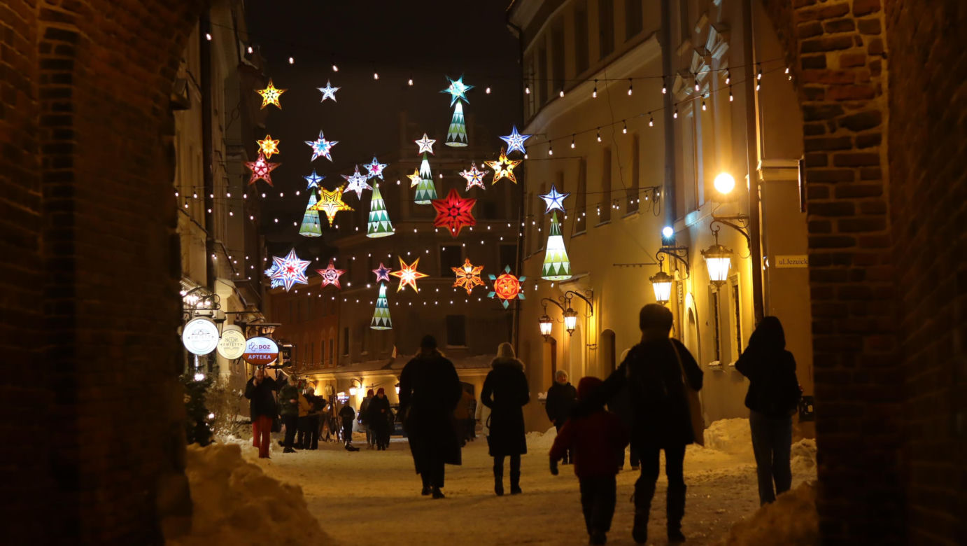 Lublin rozbłysnął milionem światełek! Iluminacje w mieście już działają [GALERIA]