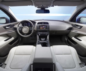Jaguar XE 2015