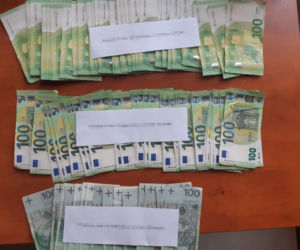 Gruzin ukradł 100 tys. euro, rzucił się z nożem na policjanta! 