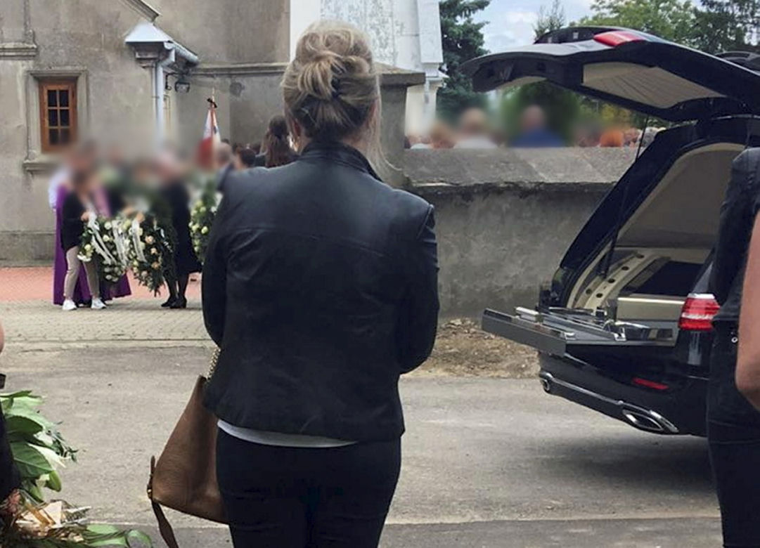 Pogrzeb 18-letniej Kasi. Nastolatka zginęła tragicznie wracając z wesela