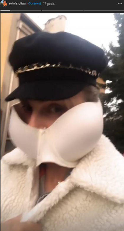 Gliwa zrobiła sobie maseczkę ze stanika