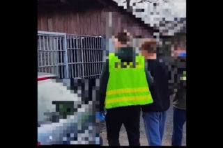 Najpierw razem pili, później polała się krew. Brat na brata ruszył z nożem!