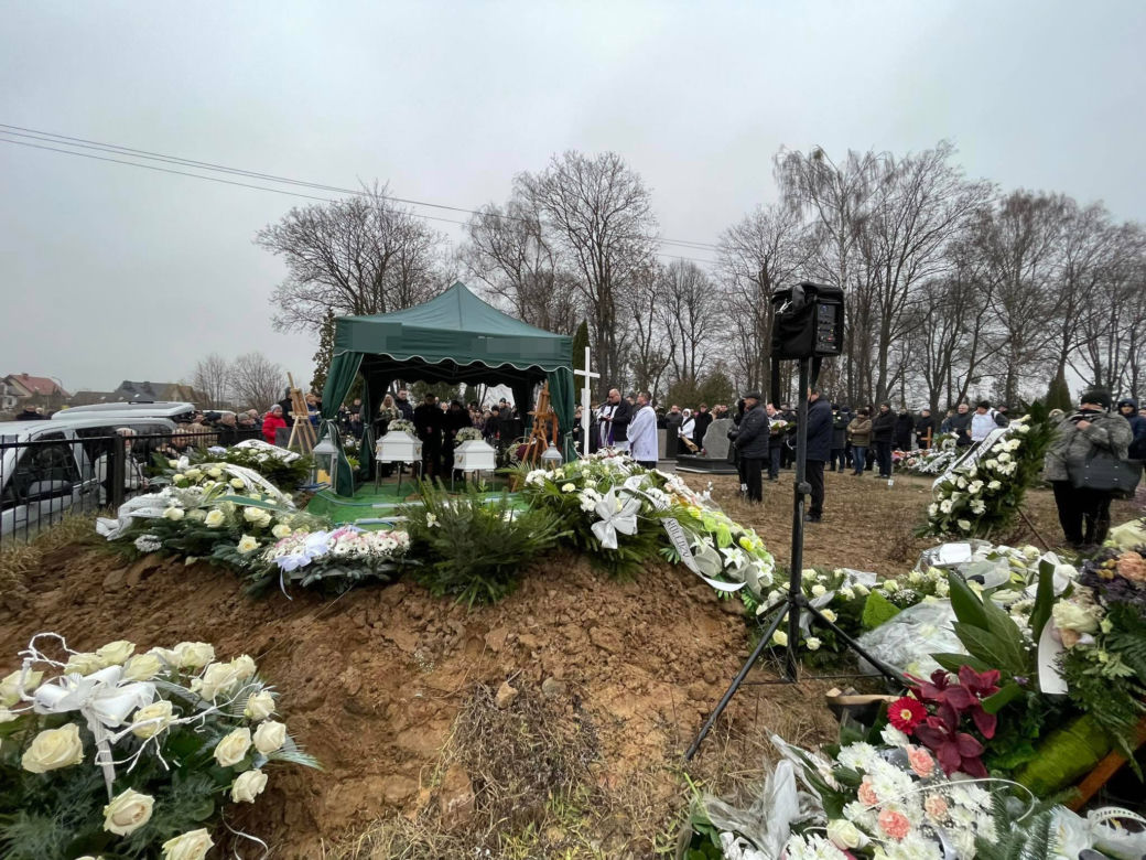 Pogrzeb Weroniki i Sebastiana. Ostatnia droga rodzeństwa
