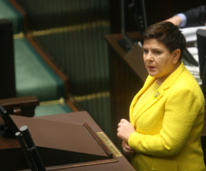 Beata Szydło w żółtej marynarce w Sejmie. Wiemy, dlaczego ją wybrała